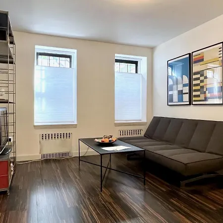 Close To All! 2-Room Suite In A 1-Family Townhouse
